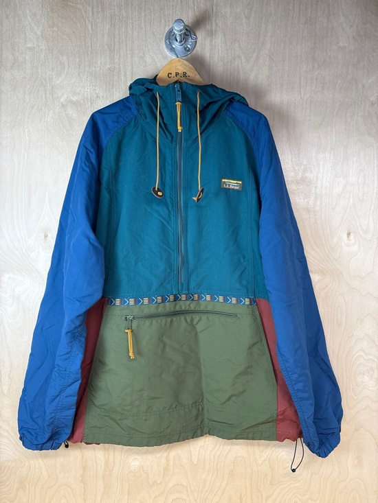 L.L. Bean Other - L.L.Bean Men's Nylon Jacket Teal with White Logo